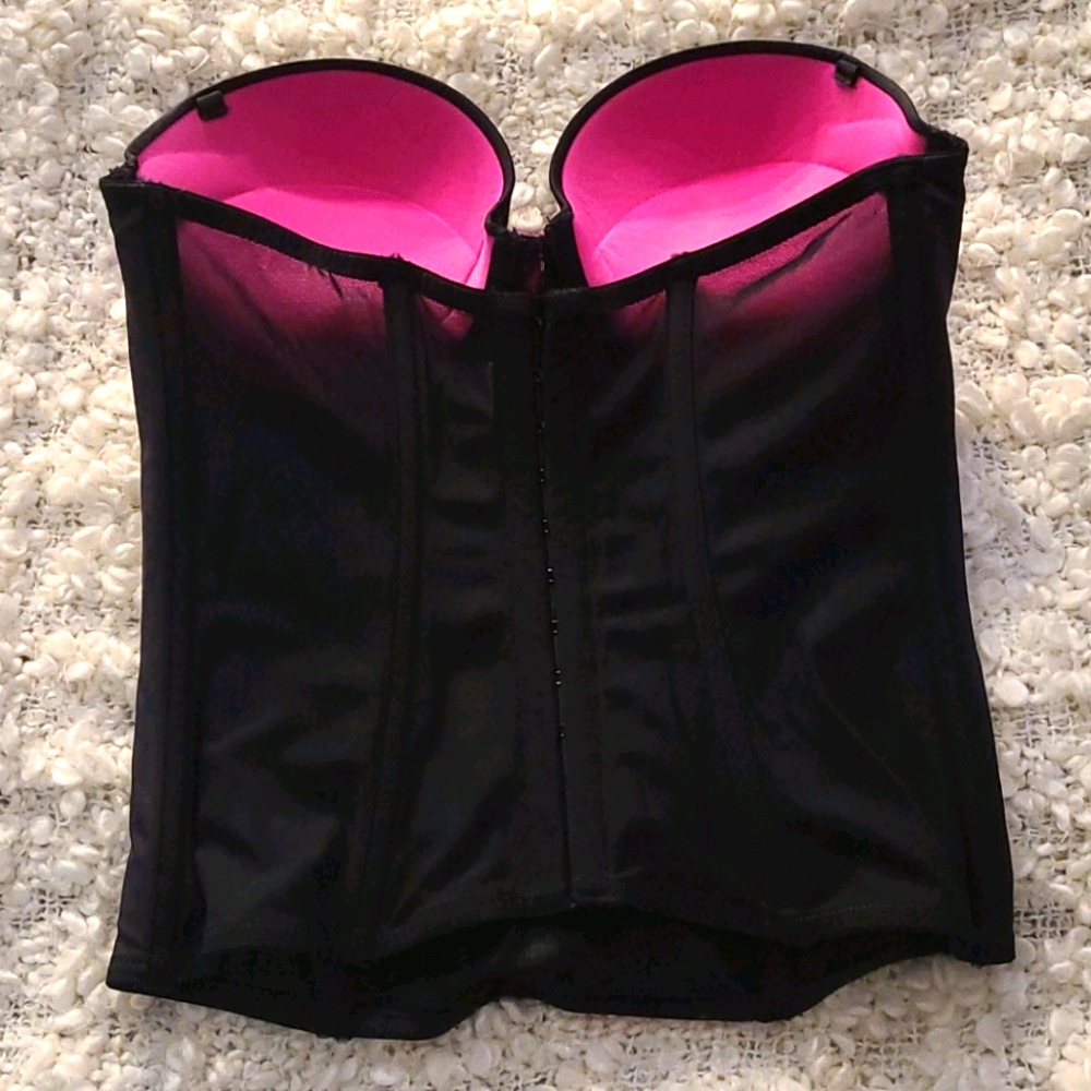 3 for $20 - La SENZA Pink Corset Like New! - Picture 2 of 3